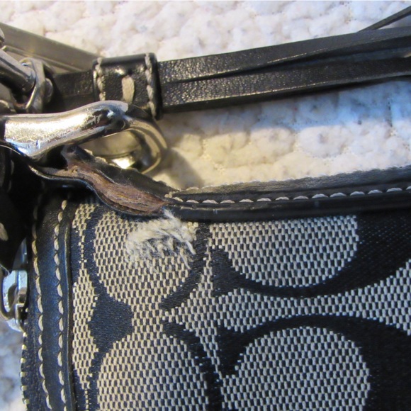 Coach Vintage Canvas Crossbody Bag - Picture 6 of 16